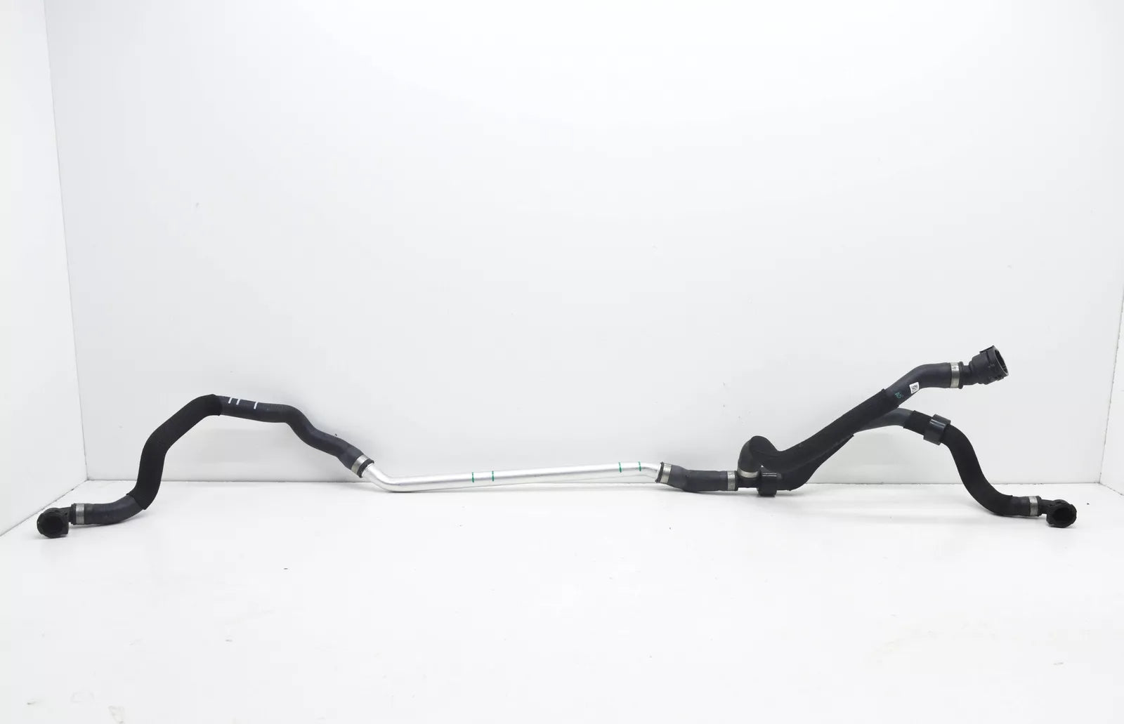 NEW BMW M5 F90 EXTERNAL RADIATOR COOLANT HOSE 17128747916 8747916 ORIGINAL