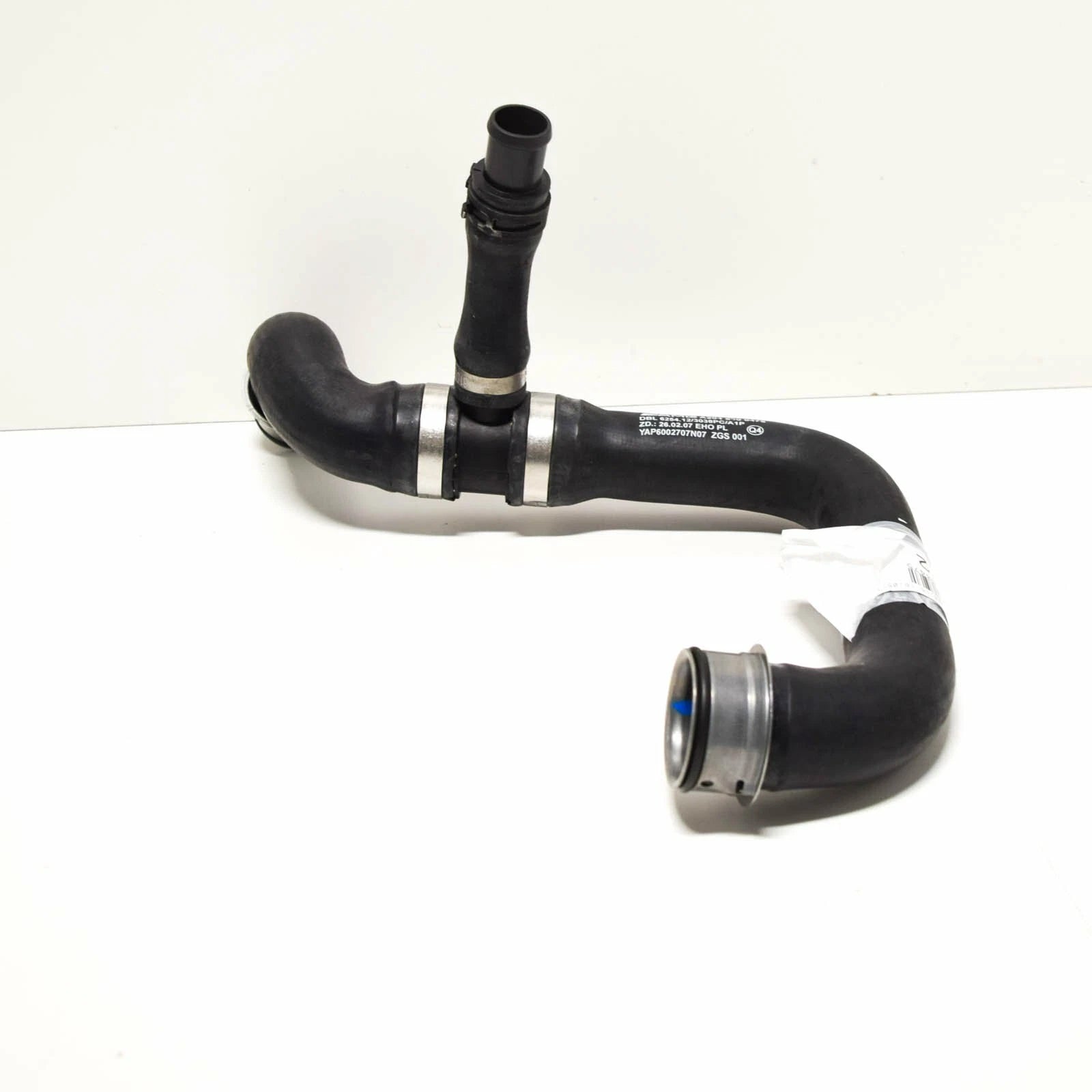NEW MERCEDES BENZ C W204 AMG RIGHT RADIATOR COOLANT HOSE A2045000475