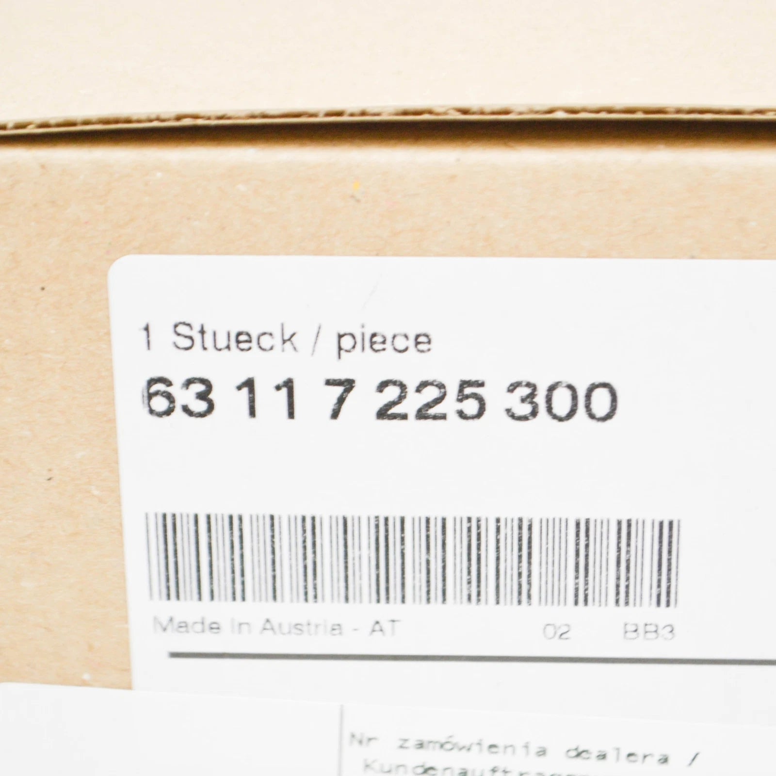 NEW BMW 7 F01 FRONT RIGHT HEADLIGHT COVER PLATE REPAIR KIT 63117225300 ORIGINAL