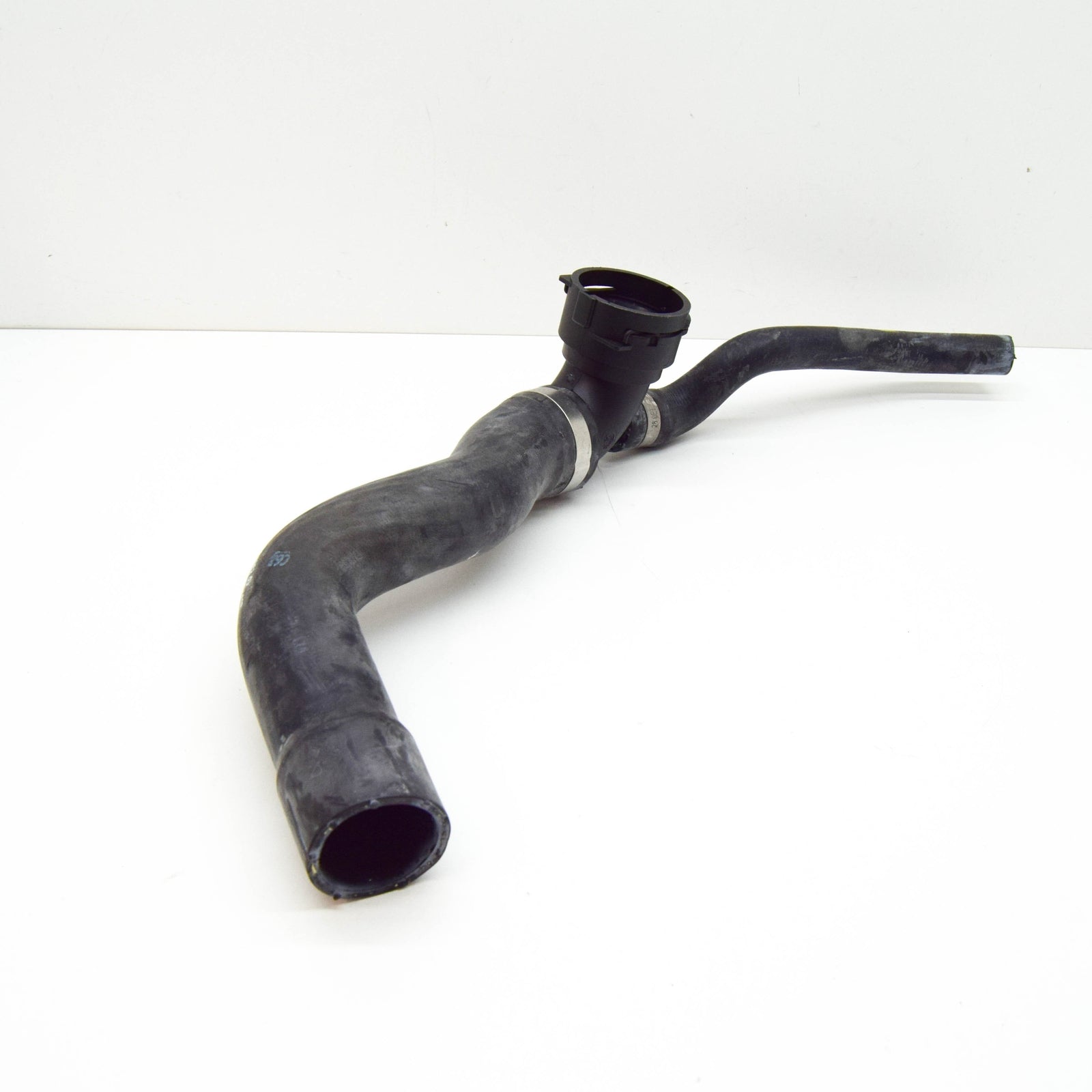 NEW MERCEDES-BENZ CL C215 RADIATOR TOP HOSE A2205013982 ORIGINAL