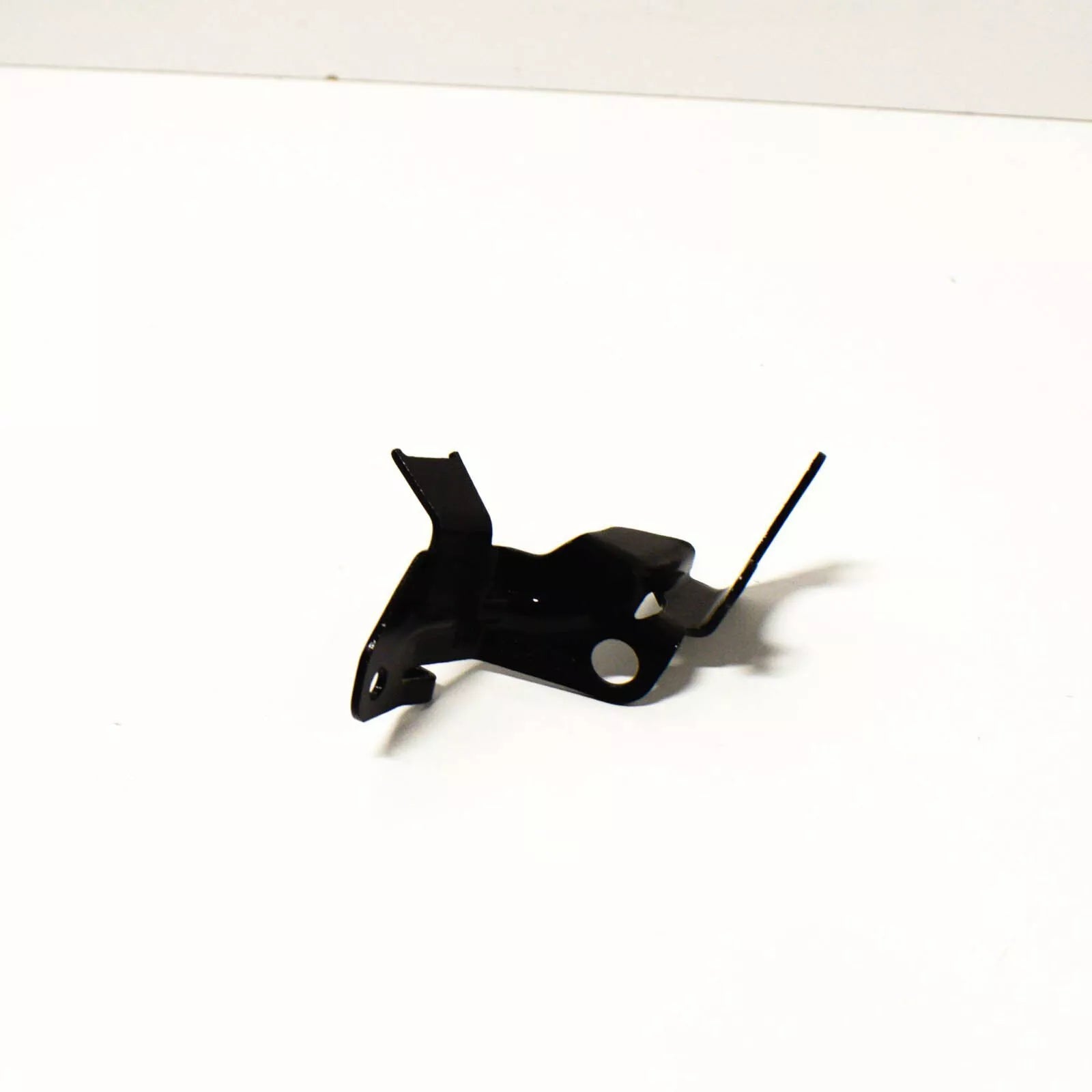 NEW BMW 2 ACTIVE TOURER F45 FRONT LEVEL SENSOR BRACKET 37146872824 ORIGINAL