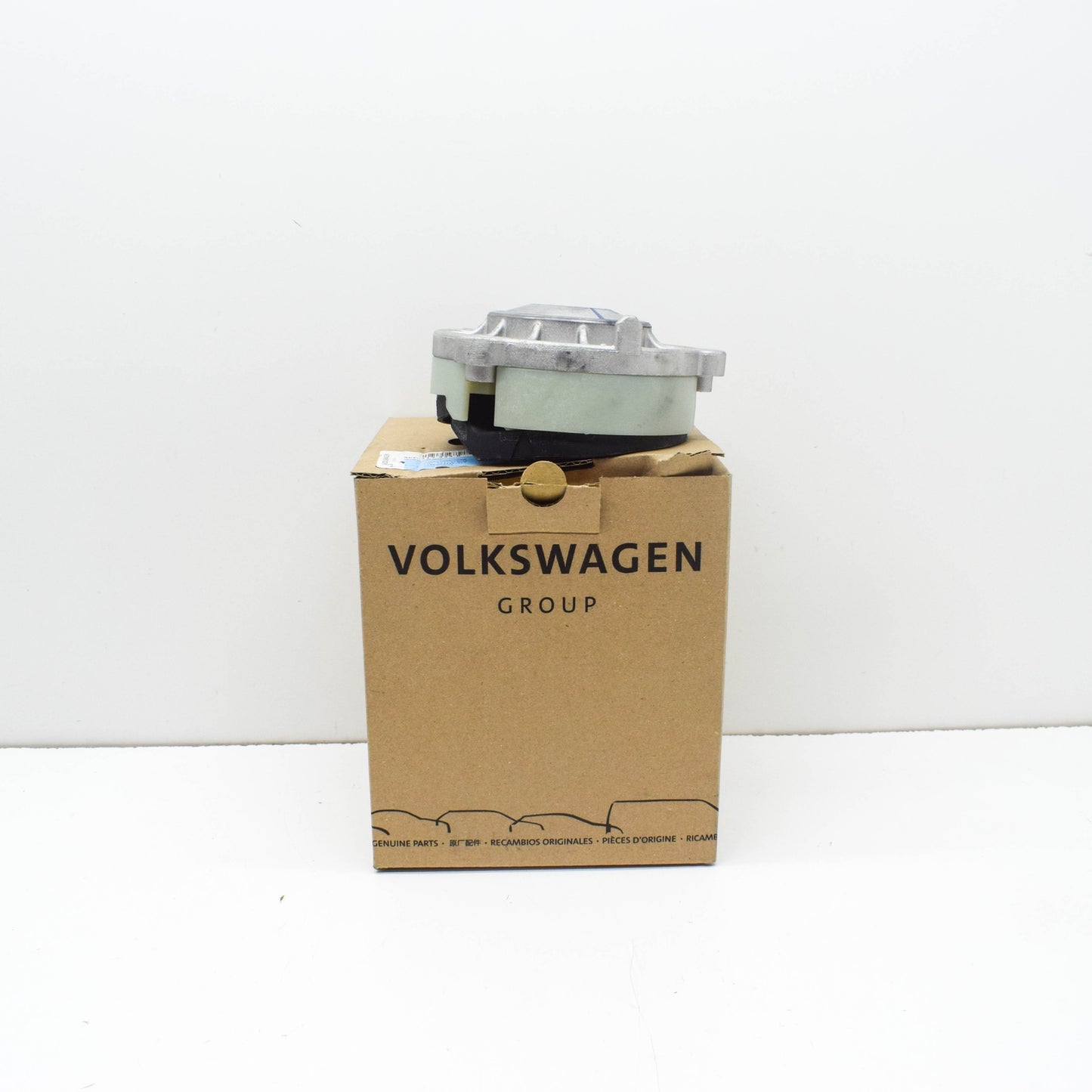 new audi a6 c8 front shock absorber bracket mount 4k0413333b original