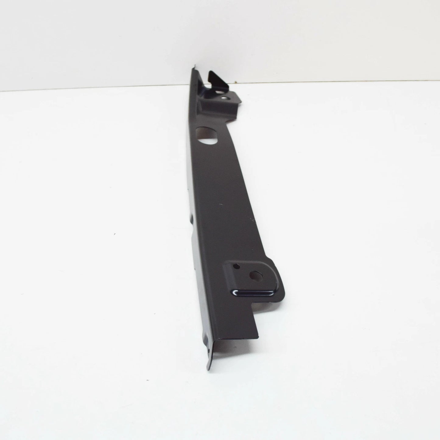 NEW AUDI A3 CONVERTIBLE 8V FRONT RIGHT FENDER BRACKET 8V5821468B ORIGINAL