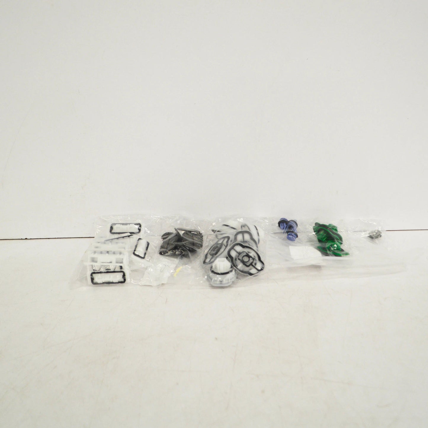 NEW AUDI A4 8W FIX SET 8W6898909