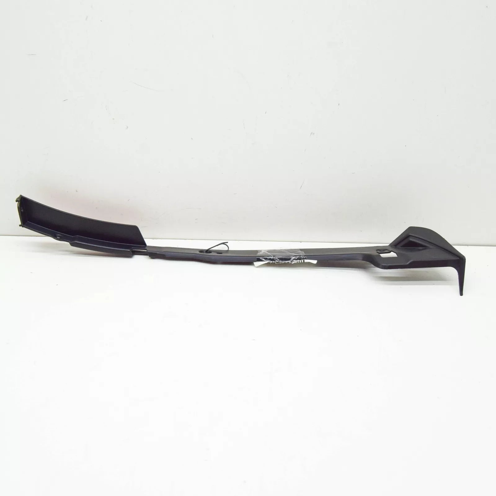 NEW AUDI TT FV FRONT RIGHT BUMPER SECURING STRIP 8S0807740B ORIGINAL