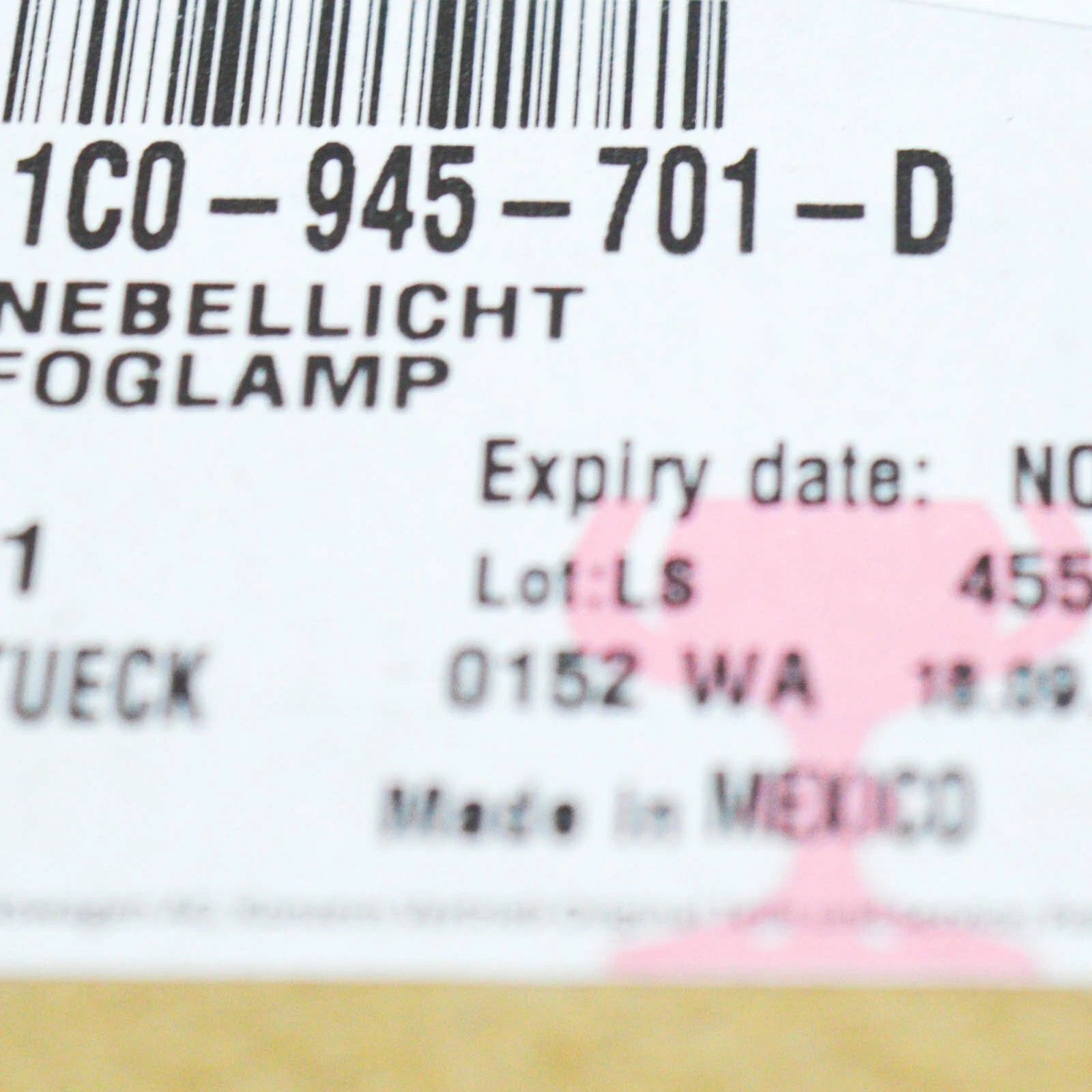 NEW VW BEETLE CONVERTIBLE 1C1 1Y7 9C1 REAR FOG LIGHT LEFT 1C0945701D