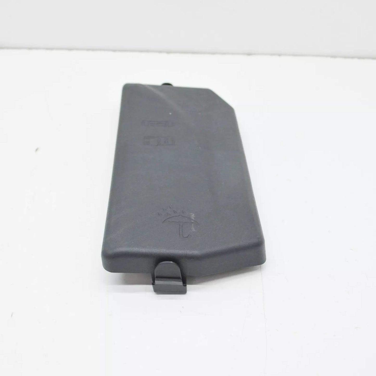 NEW VOLKSWAGEN POLO AW FUSE BOX COVER 2Q0937132A ORIGINAL