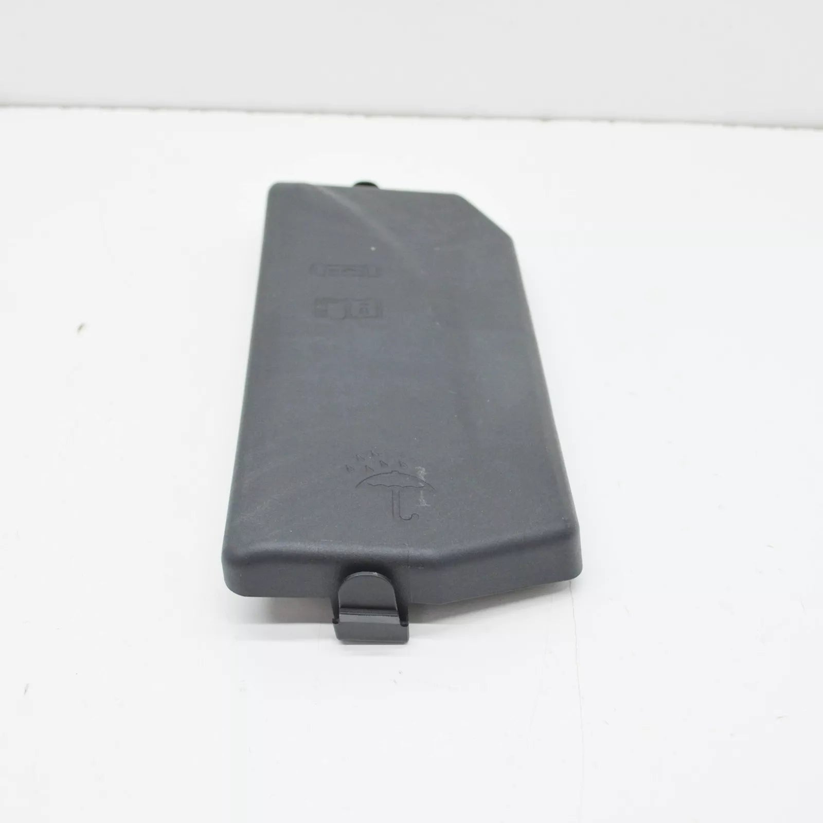 NEW VOLKSWAGEN POLO AW FUSE BOX COVER 2Q0937132A ORIGINAL