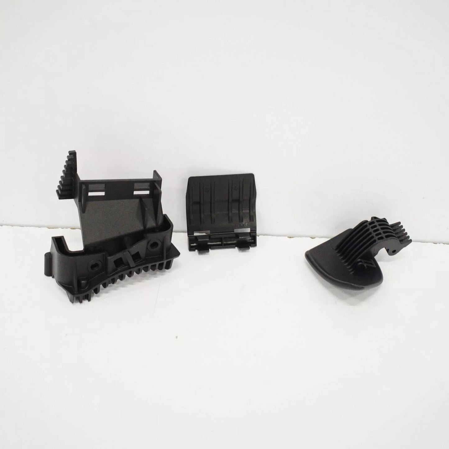 NEW BMW 4 F33 SEAT BELT GUIDE UPPER RIGHT 52107383172 2016 ORIGINAL