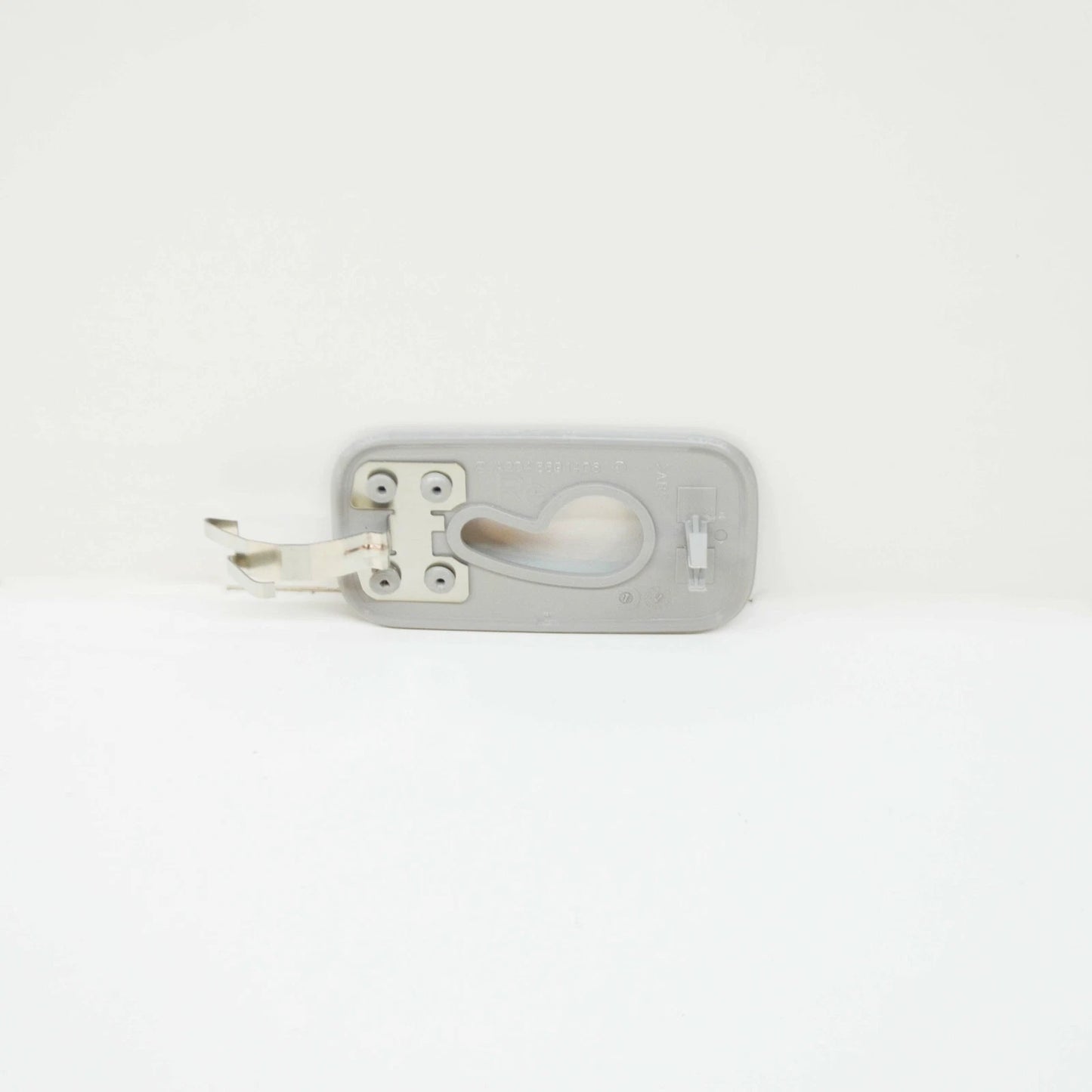 NEW MB GLK X204 LUGGAGE COMPARTMENT REAR RIGHT COVER A20486914087E94 ORIGINAL