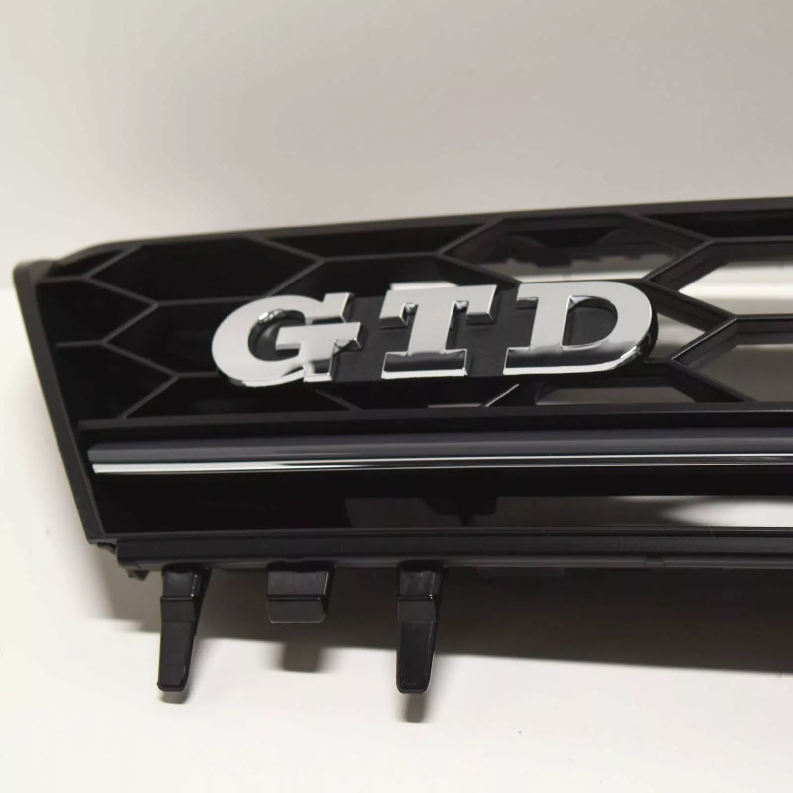 NEW VOLKSWAGEN GOLF MK7 FRONT BUMPER GRILL GTD 5G0853651AKBTV GENUINE
