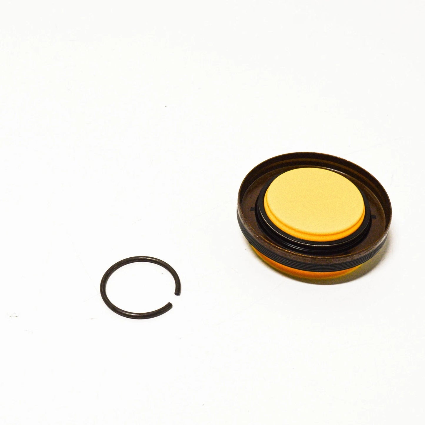 NEW BMW 5 E34 REAR AXLE SHAFT SEAL WITH LOCK RING 33107510289 7510289 ORIGINAL