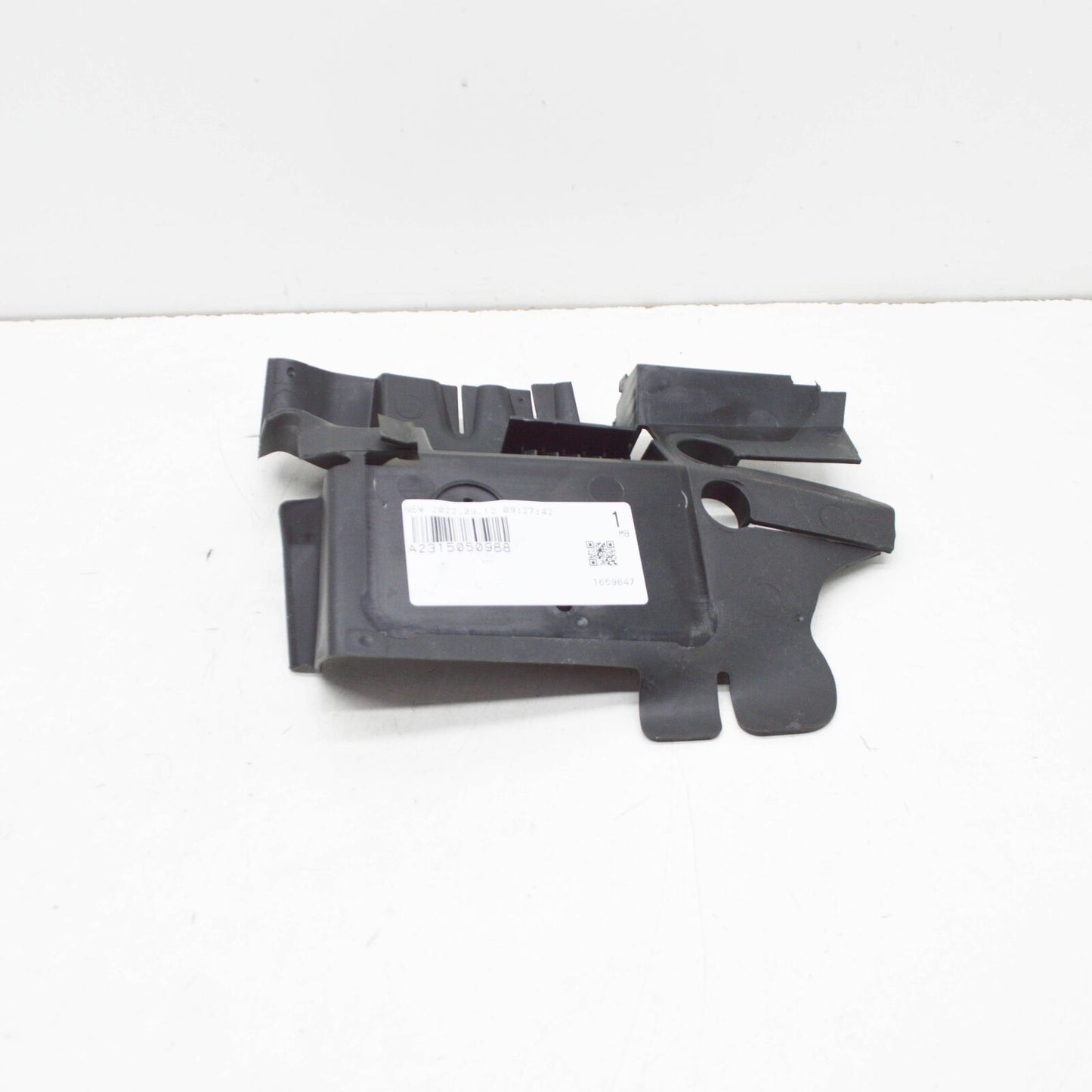 NEW MERCEDES-BENZ SL R231 RADIATOR AIR DUCT A2315050988 ORIGINAL