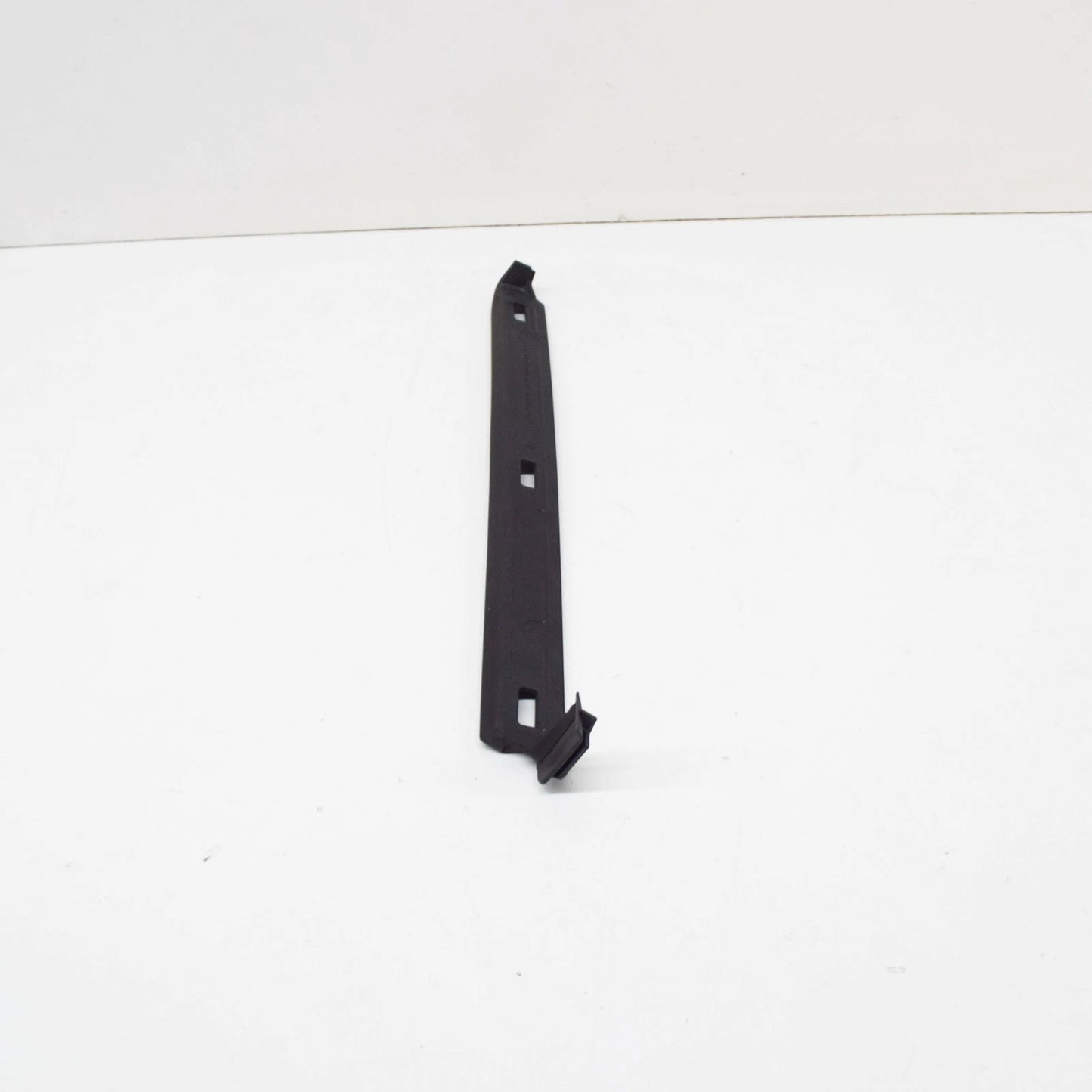 NEW MERCEDES-BENZ C W202 FRONT LEFT SIDE SEAL A2026984130