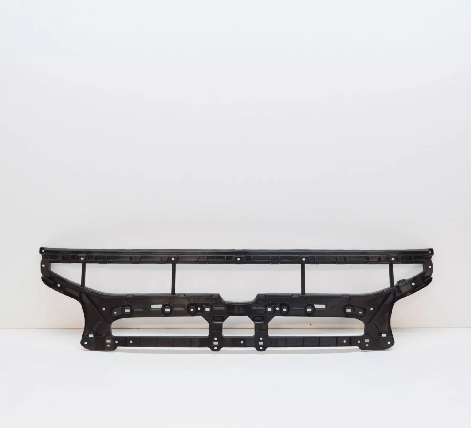 NEW AUDI E-TRON SPORTBACK GEA FRONT BUMPER CENTER GRILLE 4KE8076839B9 ORIGINAL