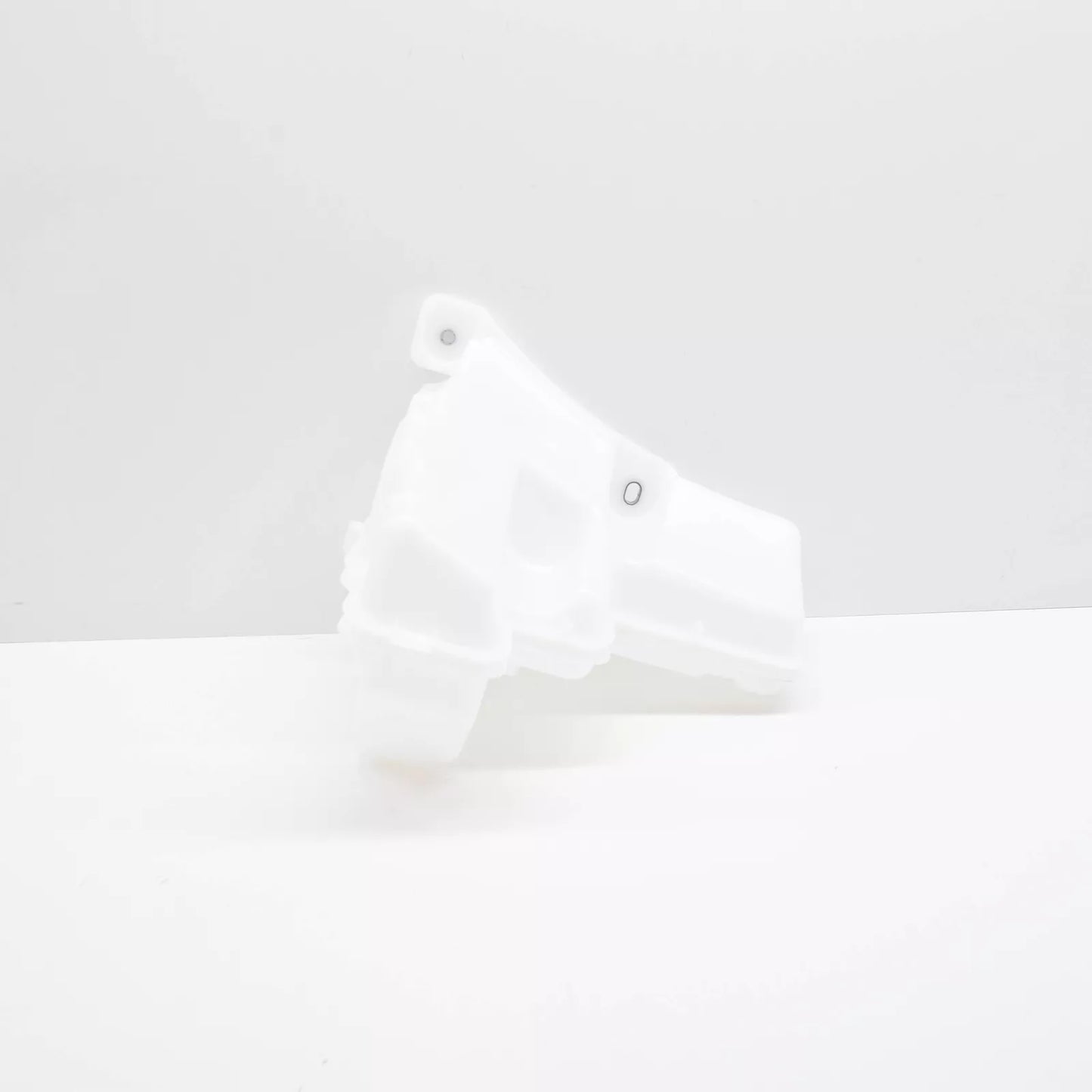 NEW AUDI A1 8X WINDSHIELD WASHER FLUID RESERVOIR 2Q0955453F ORIGINAL