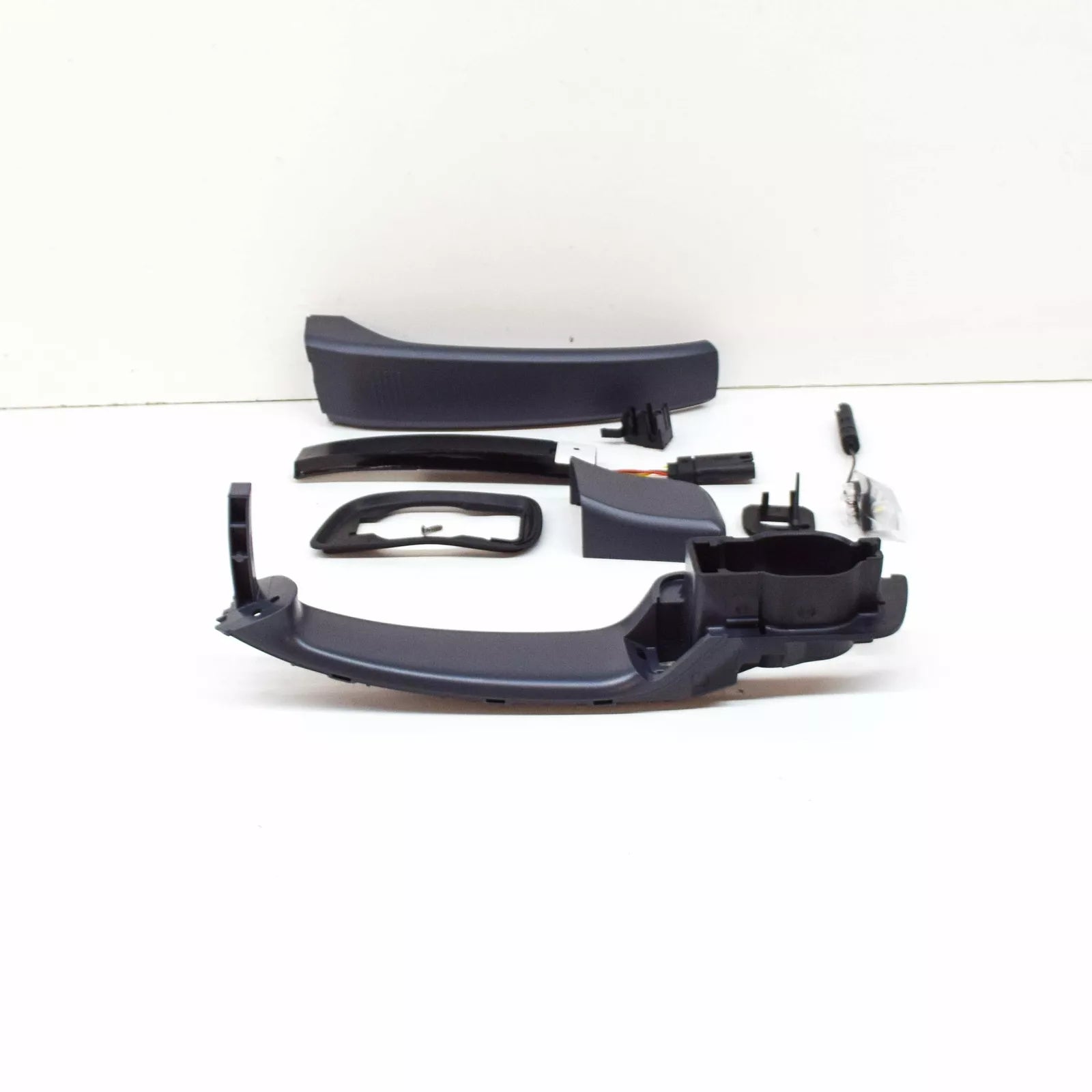 NEW BMW I3 I01 FRONT RIGHT DOOR EXTERIOR HANDLE 51217408382 ORIGINAL
