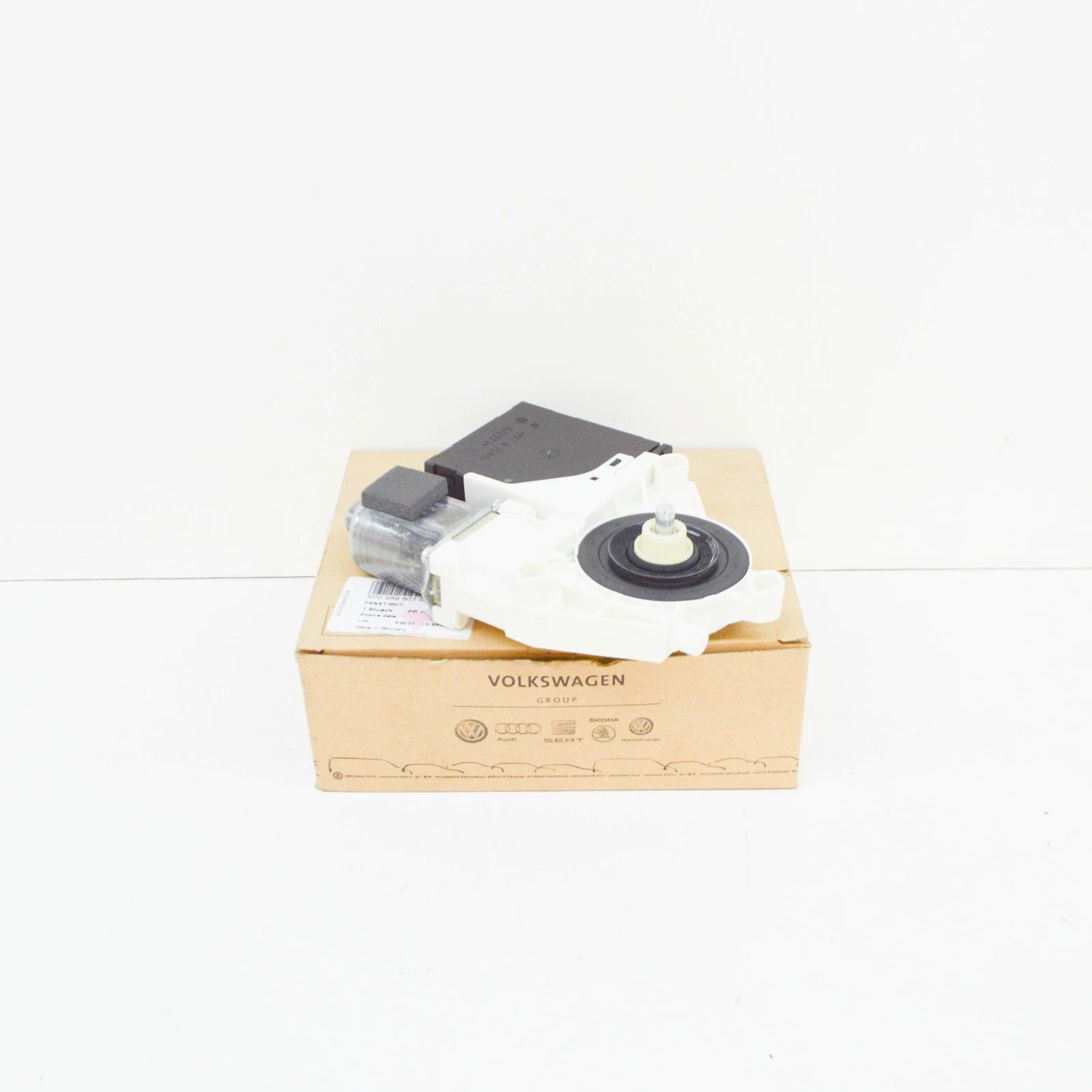 NEW AUDI A3 8P FRONT LEFT DOOR WINDOW REGULATOR MOTOR LHD 8P0959801G ORIGINAL