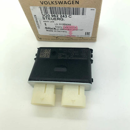 NEW AUDI Q5 FY REAR TAILGATE OPEN SENSOR MODULE 3G0962243C ORIGINAL