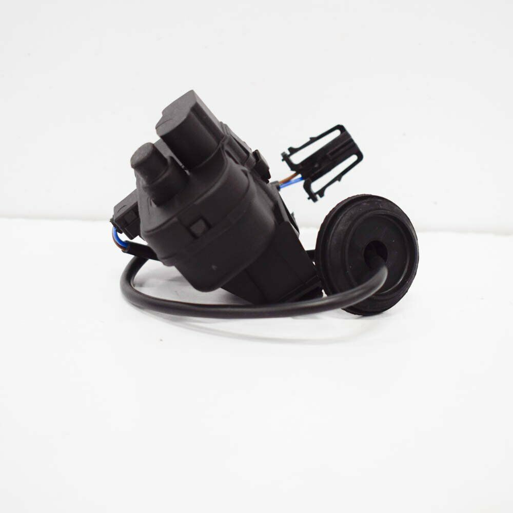 NEW VOLKSWAGEN TIGUAN 5N FUEL DOOR ACTUATOR 5N0810773F + ORIGINAL