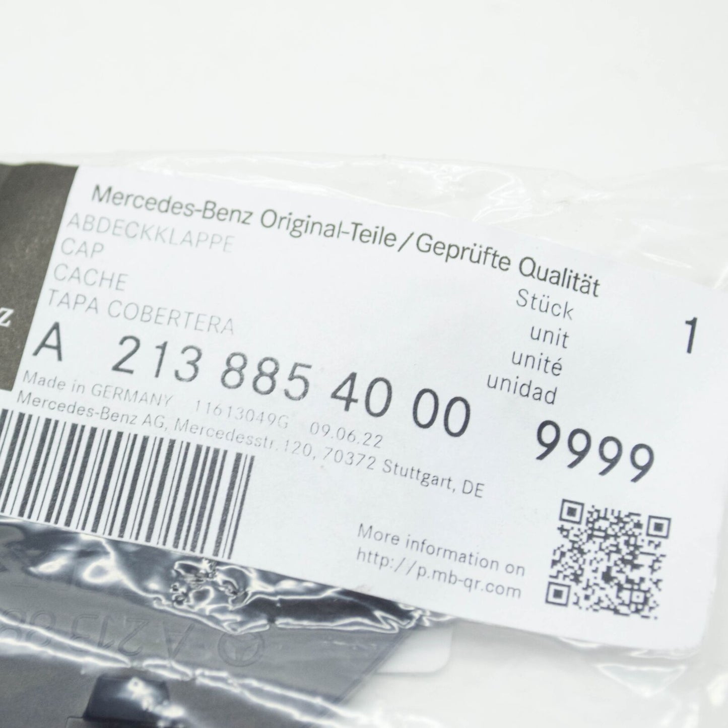 NEW MERCEDES-BENZ E W213 REAR BUMPER TOWING EYE COVER A21388540009999 ORIGINAL