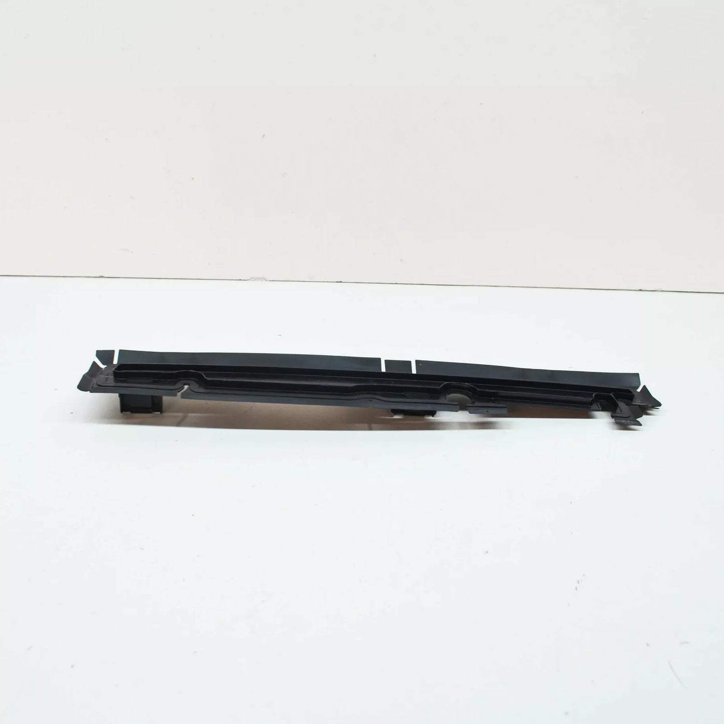 NEW AUDI A7 SPORTBACK 4K8 RADIATOR FAN UPPER AIR GUIDE 4K0121285 ORIGINAL