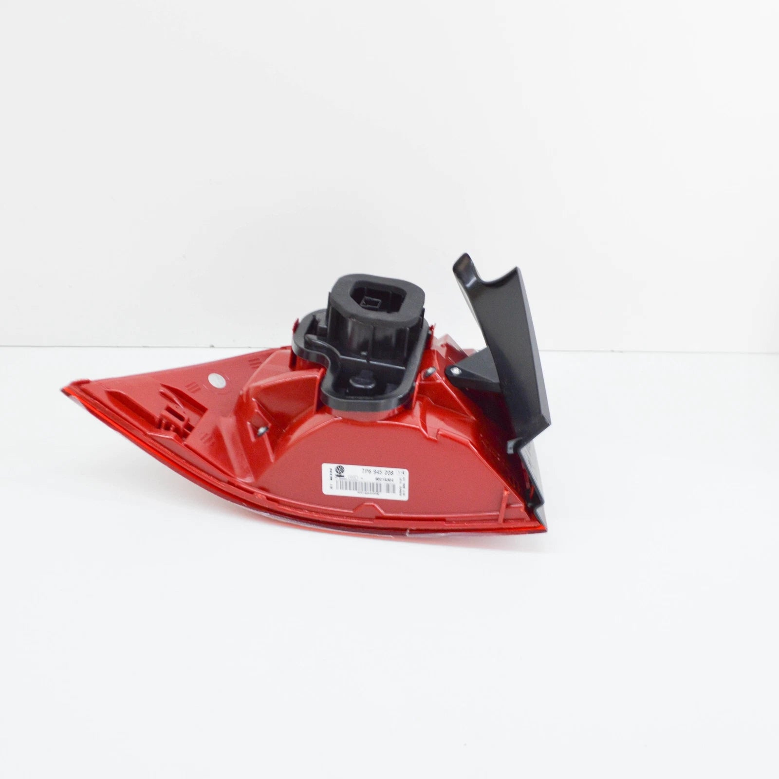 NEW VOLKSWAGEN TOUAREG 7P REAR RIGHT LED OUTER TAIL LIGHT 7P6945208 ORIGINAL