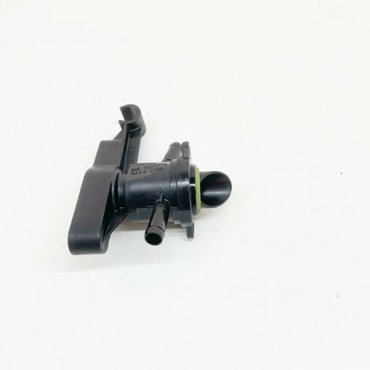 NEW AUDI A6 C6 INTAKE MANIFOLD ADAPTER 079133424S