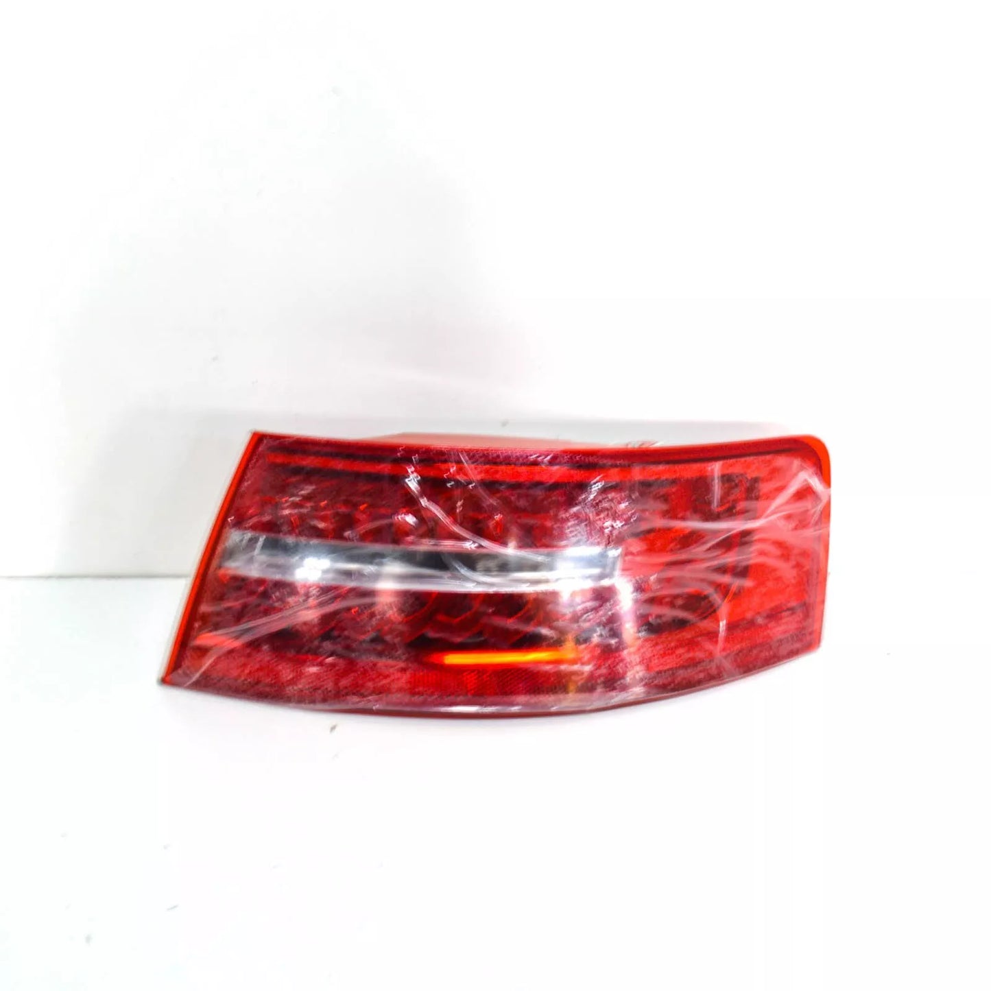 NEW AUDI A6 C6 REAR RIGHT TAILLIGHT LED 4F5945096K ORIGINAL