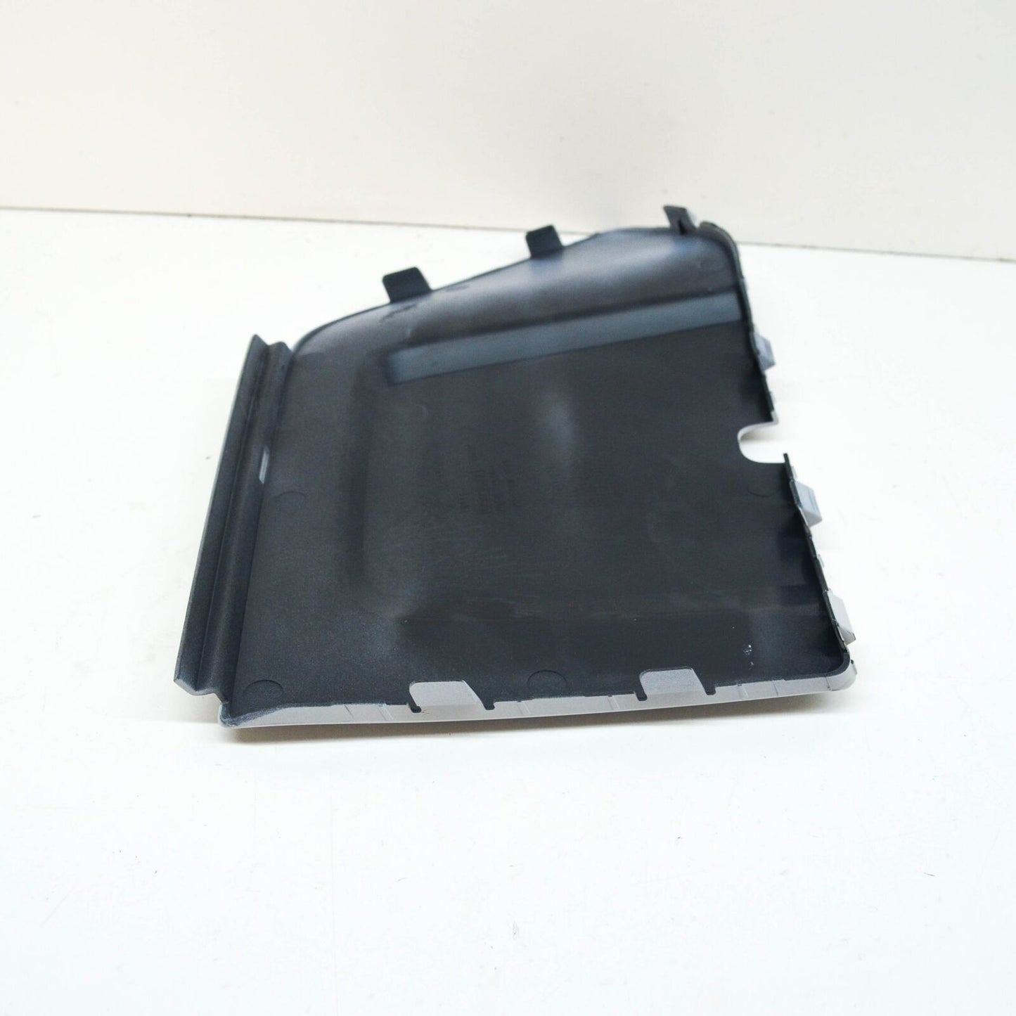 NEW VW AMAROK 2H FRONT BUMPER TOW HOOK EYE CAP RIGHT LOWER 2H6807155AGRU