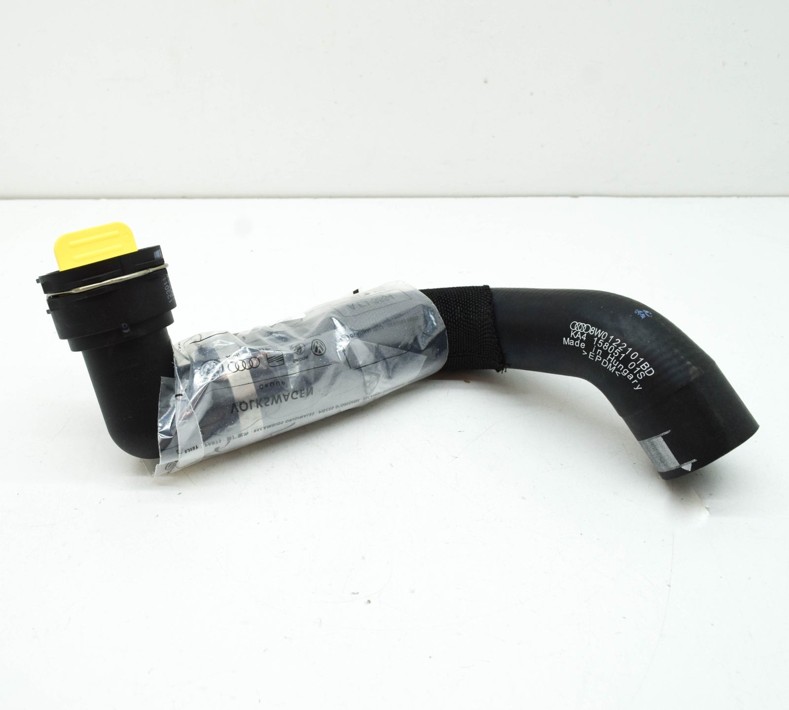 NEW AUDI TT FV RADIATOR COOLANT HOSE 8W0122101BD ORIGINAL