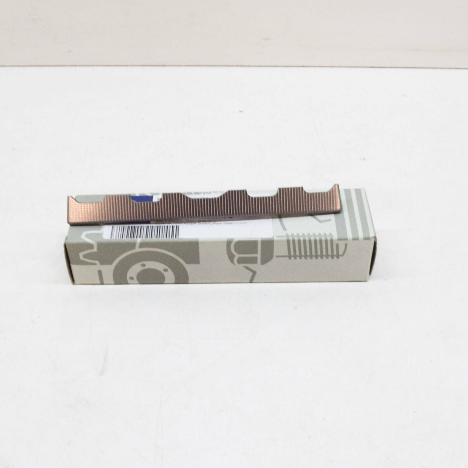 NEW MB E C207 CENTER CONSOLE REAR ORNAMENTAL MOULDING A2076806393 ORIGINAL