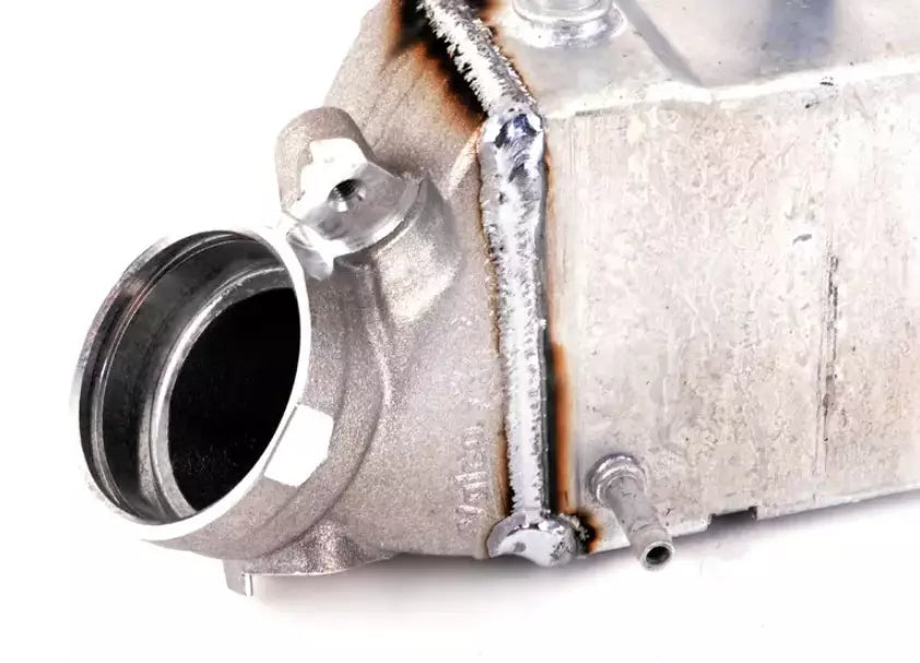 NEW VOLKSWAGEN PASSAT B8 INTERCOOLER 3AA145805B ORIGINAL