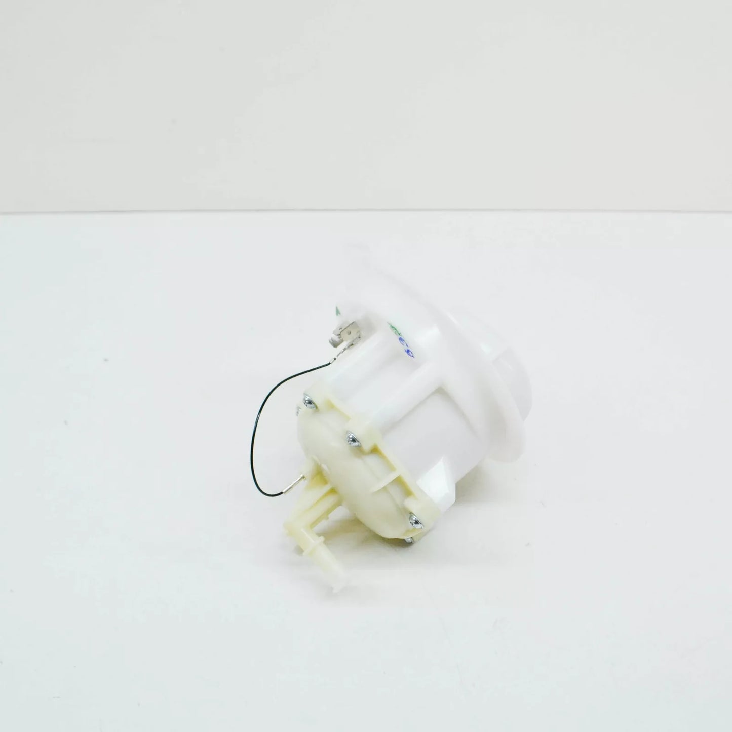 NEW AUDI Q7 4L LEFT UPPER FUEL FILTER 7L8919679 ORIGINAL