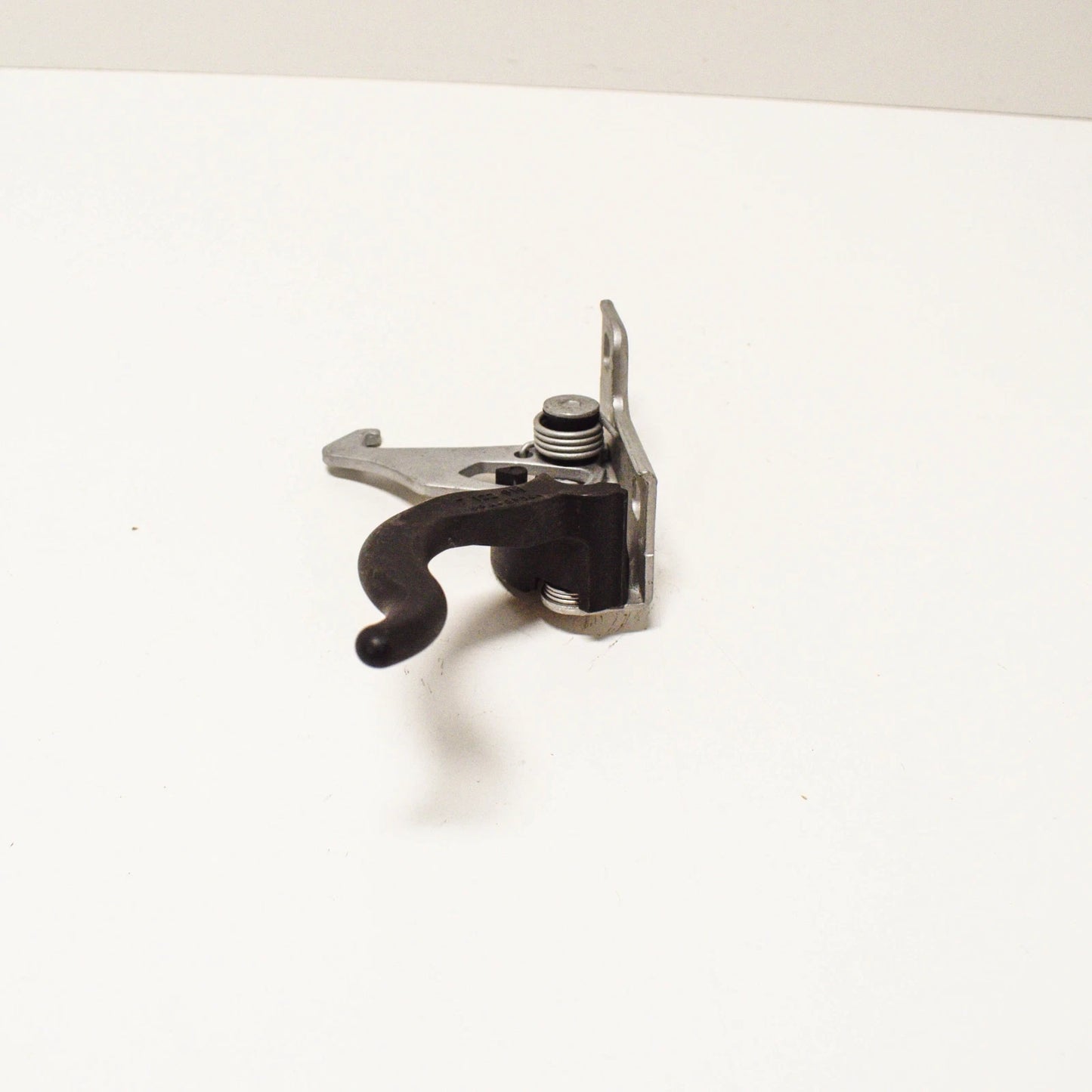 NEW BMW X5 E53 HOOD SAFETY CATCH WITH HOOD RELEASE 51237122916 ORIGINAL