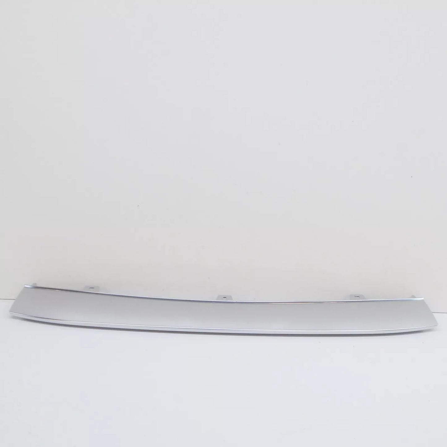 NEW AUDI A7 SPORTBACK 4G8 FRONT BUMPER CENTRE LOWER STRIP 4G88077173Q7 ORIGINAL