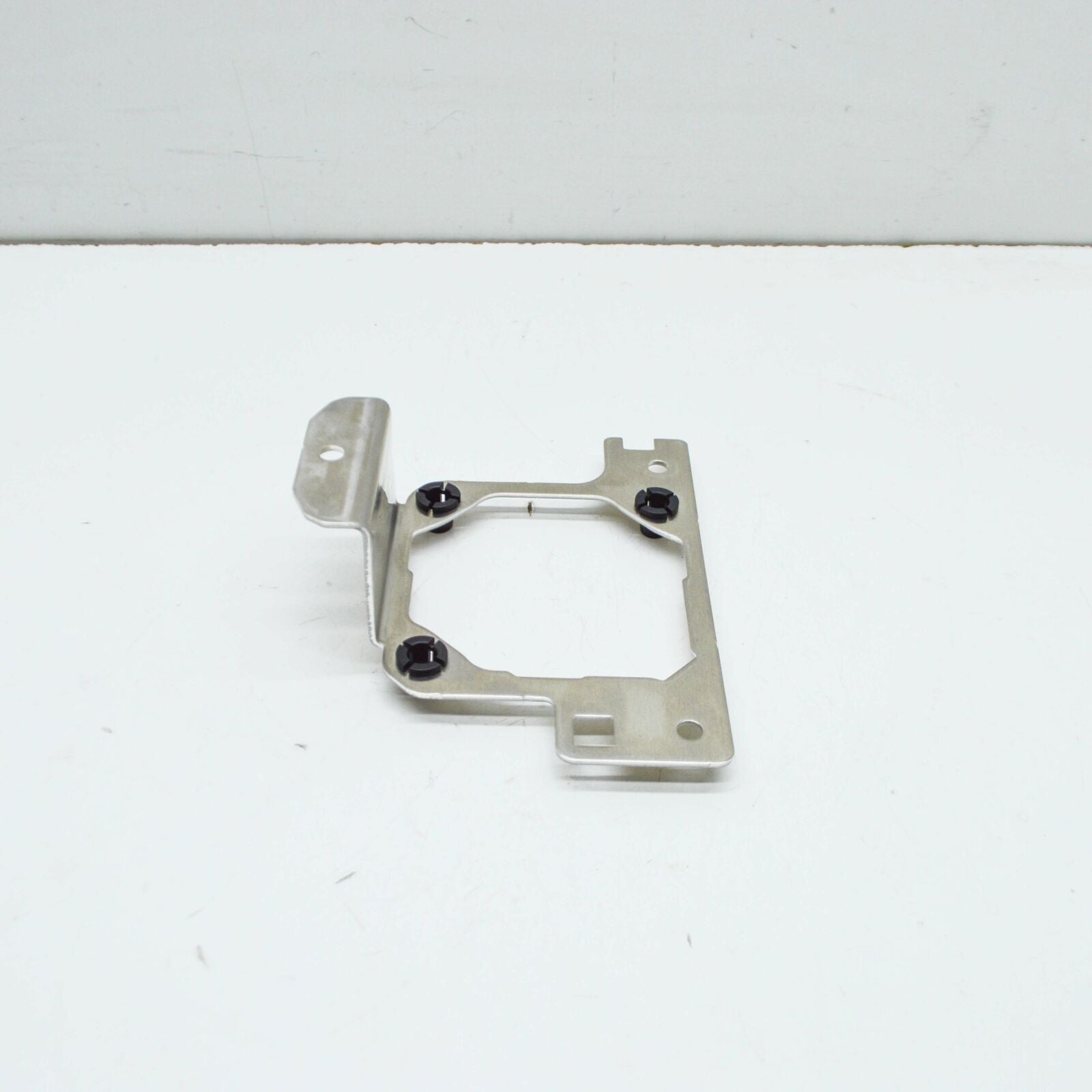 NEW AUDI Q7 4M RIGHT CRUISE CONTROL DISTANCE SENSOR BRACKET 4M0907574 ORIGINAL