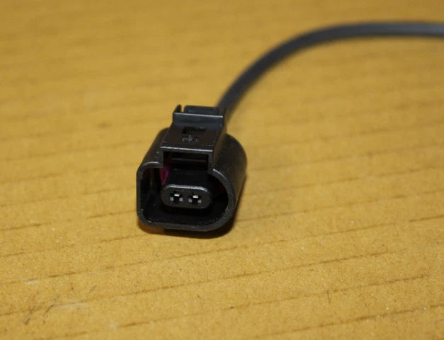 NEW AUDI A3 SPORTBACK 8Y FRONT RH DISC BRAKE PAD WEAR SENSOR 83A615121A ORIGINAL