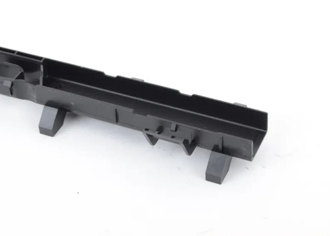 NEW BMW X3 E83 LOWER RADIATOR SEALING 17113414987 3414987 ORIGINAL