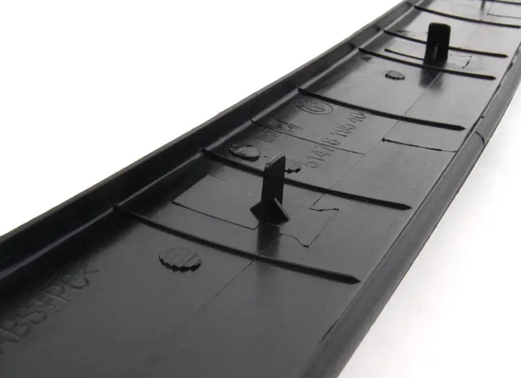 NEW BMW 5 E39 INTERIOR UPPER TRUNK LID TRIM PANEL 51498215301 8215301 ORIGINAL