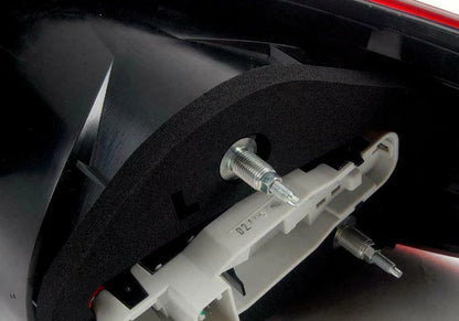 NEW VOLKSWAGEN PASSAT CC REAR LEFT OUTER TAILLIGHT 3C8945095G ORIGINAL