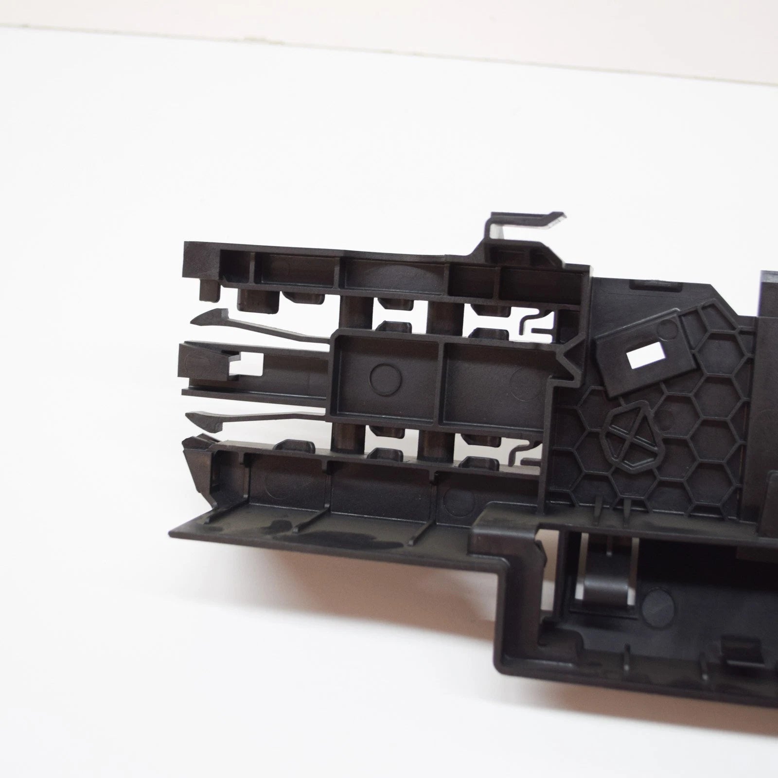 NEW BMW I8 I12 RADIATOR MODULE CARRIER LEFT 17117649144 ORIGINAL