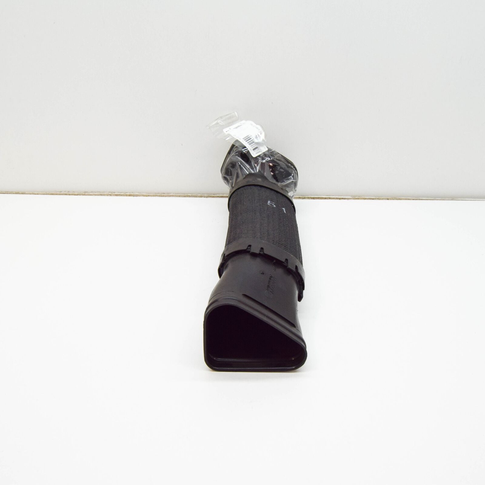 NEW MERCEDES-BENZ S-CLASS W221 AIR INTAKE PIPE HOSE A6420945197 ORIGINAL