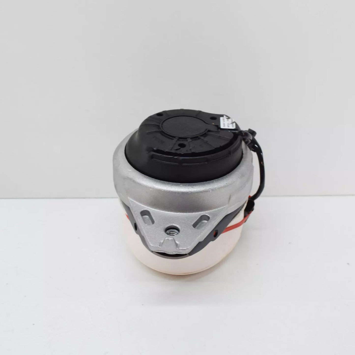 NEW MERCEDES-BENZ M W166 RIGHT SIDE ENGINE MOUNT A1662400400 ORIGINAL