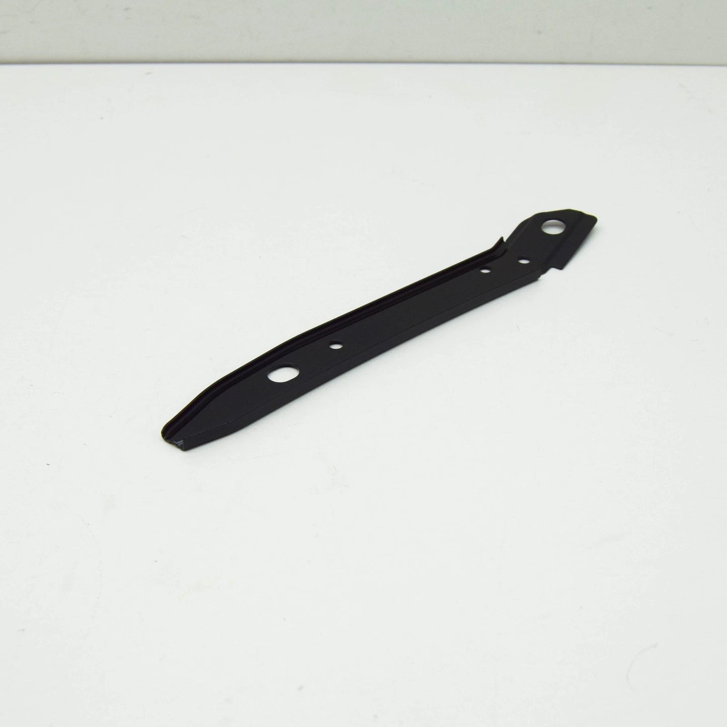 NEW MB E C238 RADIATOR GRILLE SURROUND TRIM MOULDING A2388854101 ORIGINAL