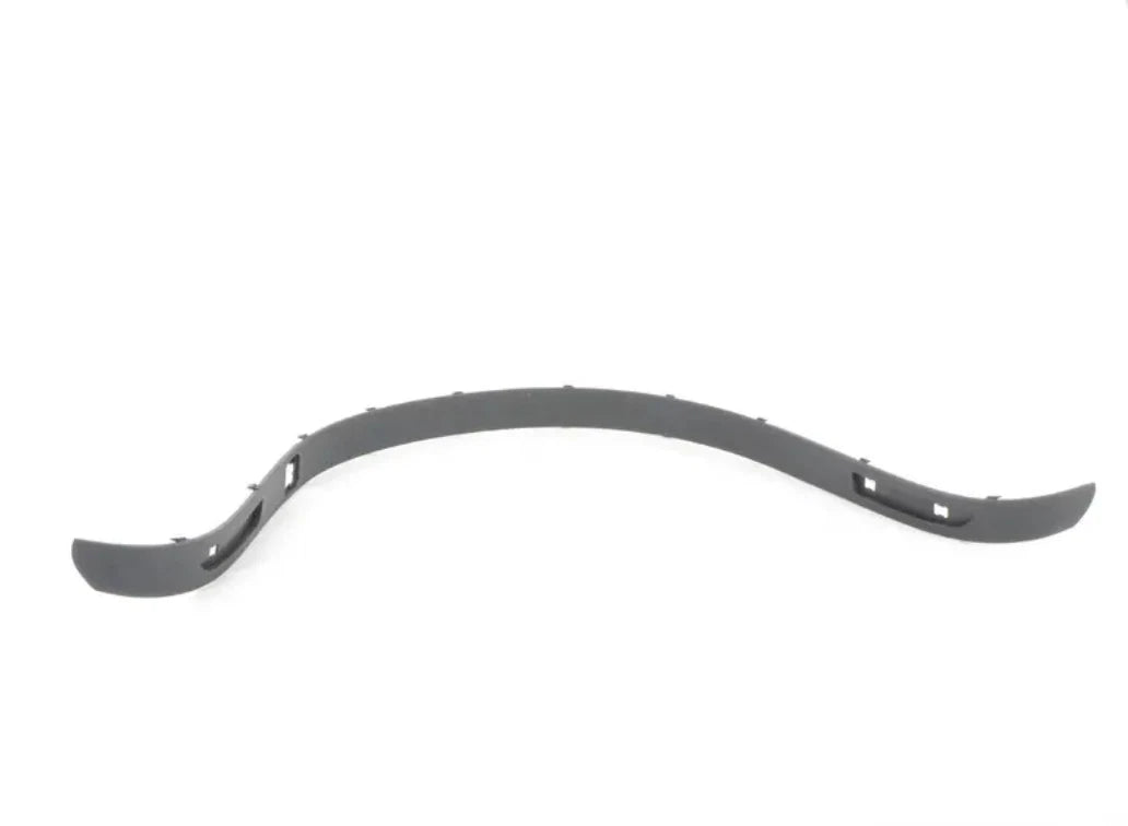 NEW BMW 3 CABRIO E46 REAR BUMPER CENTER MOLDING 7065479 51127065479 ORIGINAL