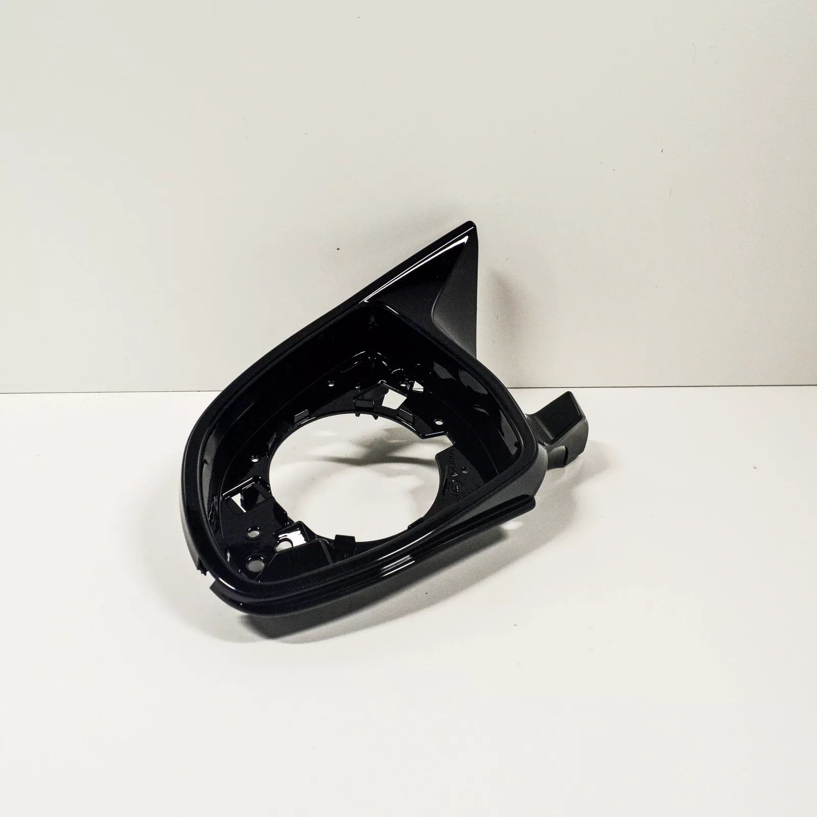 NEW BMW X5 F15 M PERFORMANCE LEFT WING MIRROR SUPPORTING RING 51168060319