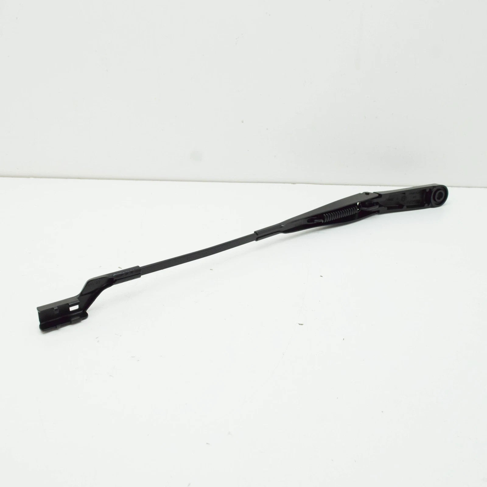 NEW VOLKSWAGEN AMAROK 2H FRONT WIPER ARM LHD 2H1955410B ORIGINAL