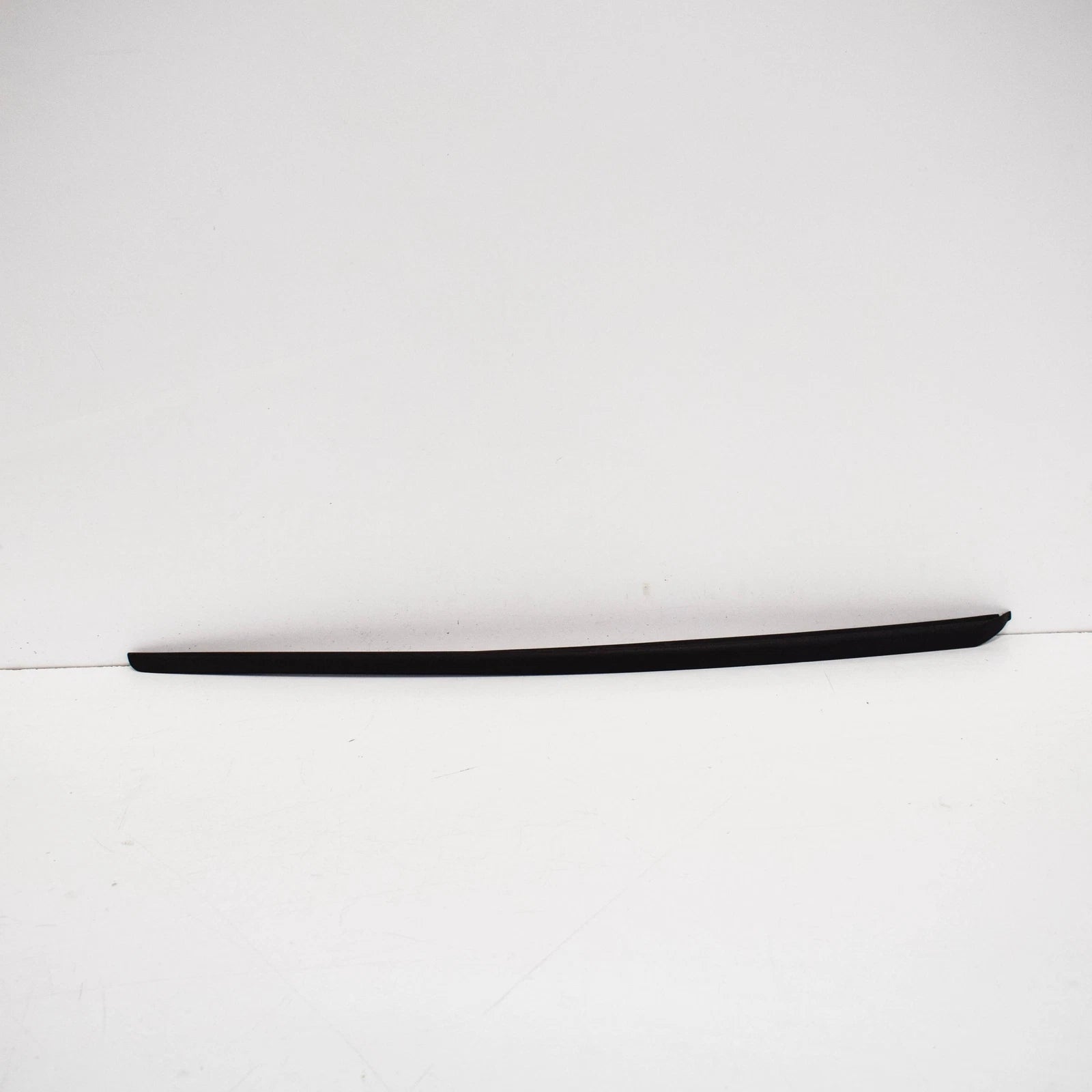 NEW AUDI A4 B9 FRONT WINDSCREEN RIGHT WEATHERSTRIP MOLDING 8W0854328C9B9