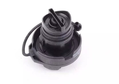 NEW VOLKSWAGEN PASSAT B8 FUEL TANK CAP 561201550E ORIGINAL